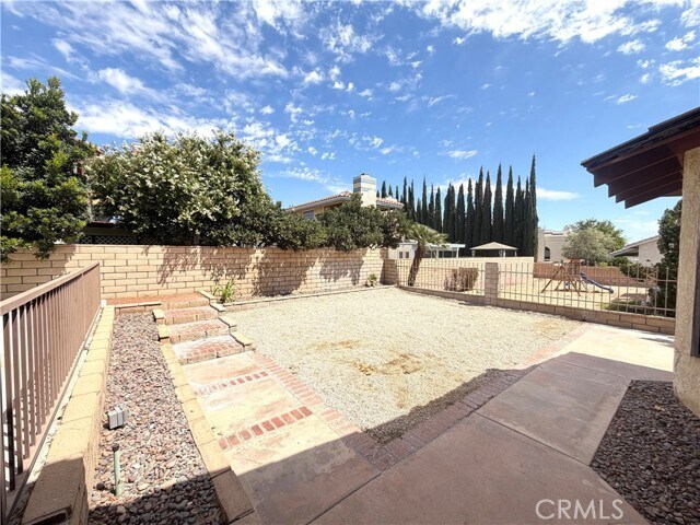 Building Photo - 17950 Fremontia Ln
