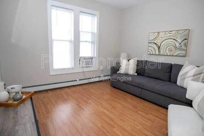 Building Photo - 73 Green Hill Pkwy