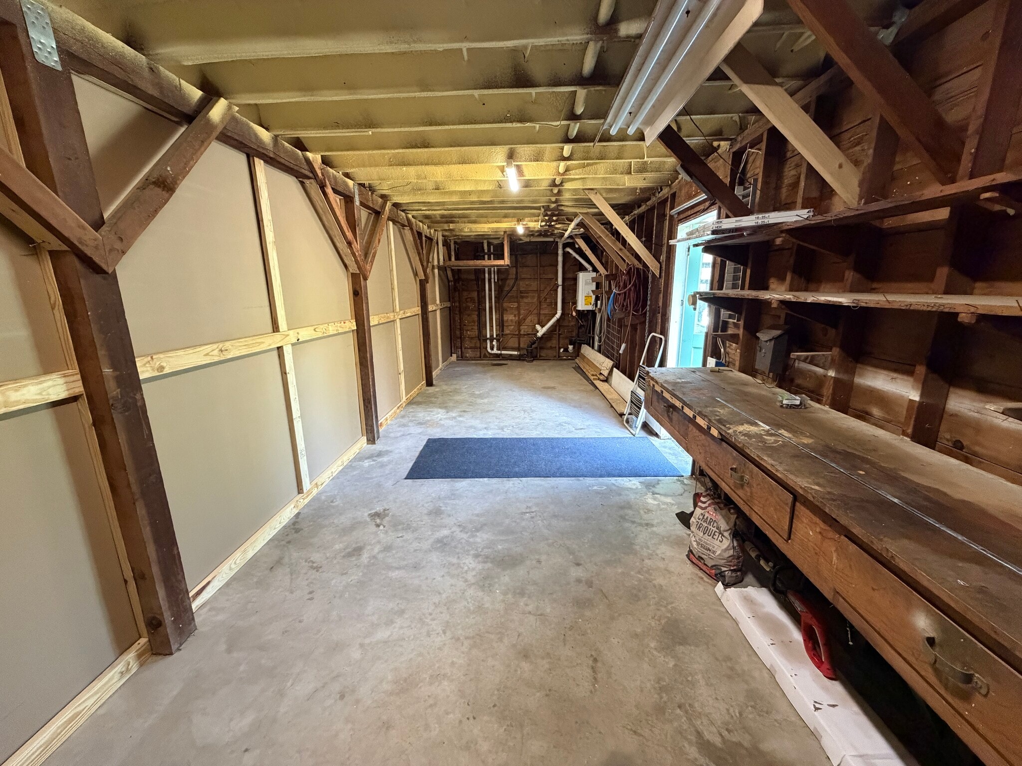 Storage/Workshop Space - 4610 Siegel St