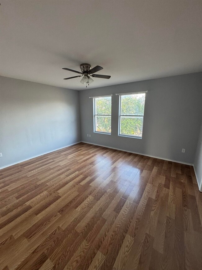 Building Photo - 519 Gandara Dr