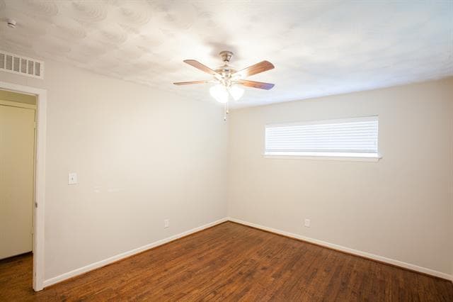 Building Photo - 118 N Lois Ln