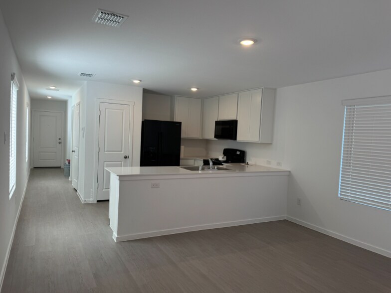 Building Photo - 12188 Steeplechase Dr