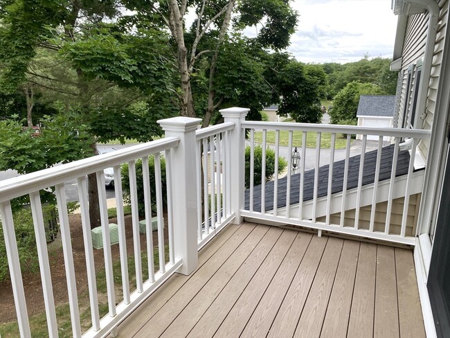 Building Photo - 152 Tyson Commons Ln