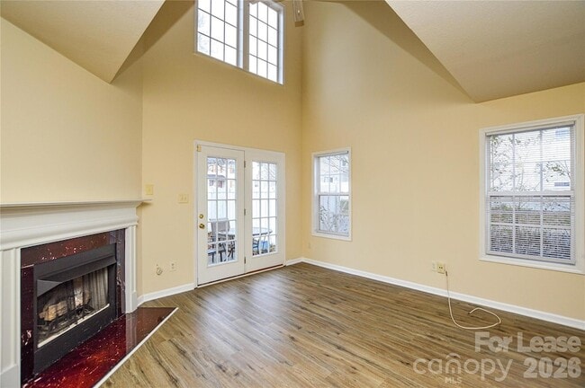 Building Photo - 8415 Spirea Ct