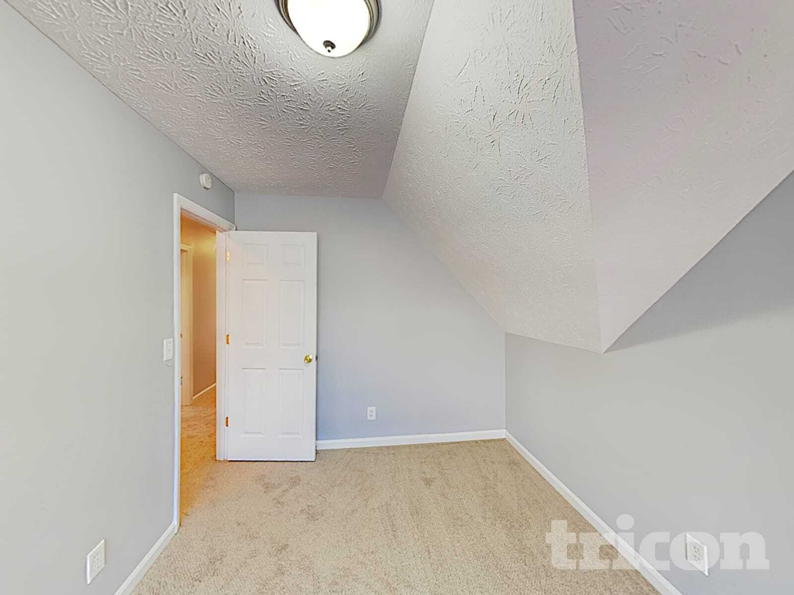 Building Photo - 2611 Peregrine Ct