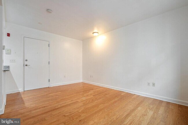 Building Photo - 1314 Massachusetts Ave NW