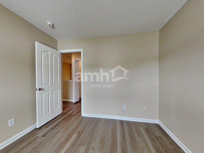 Building Photo - 1053 Kings Mountain Ln