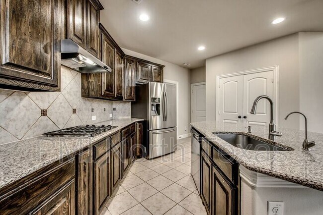 Building Photo - 13293 Dianna Dr