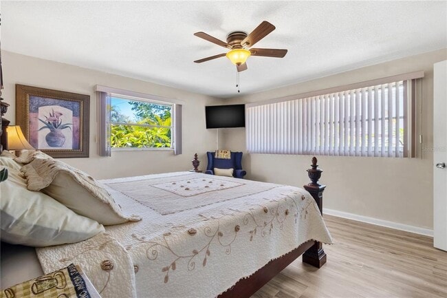 Building Photo - 501 Milwaukee Ave