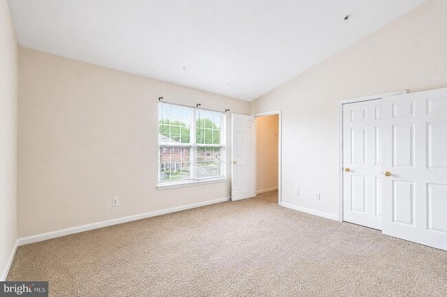 Building Photo - 638 Villager Cir