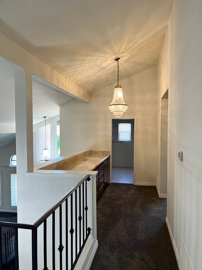 Building Photo - 4925 Regla Ct