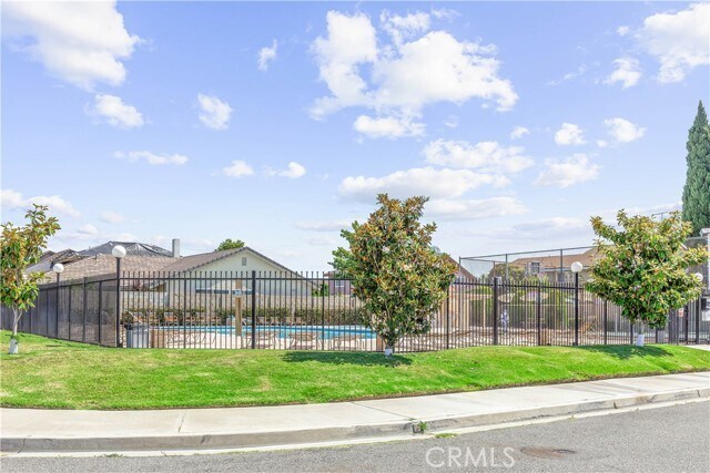 Building Photo - 15772 Exeter St