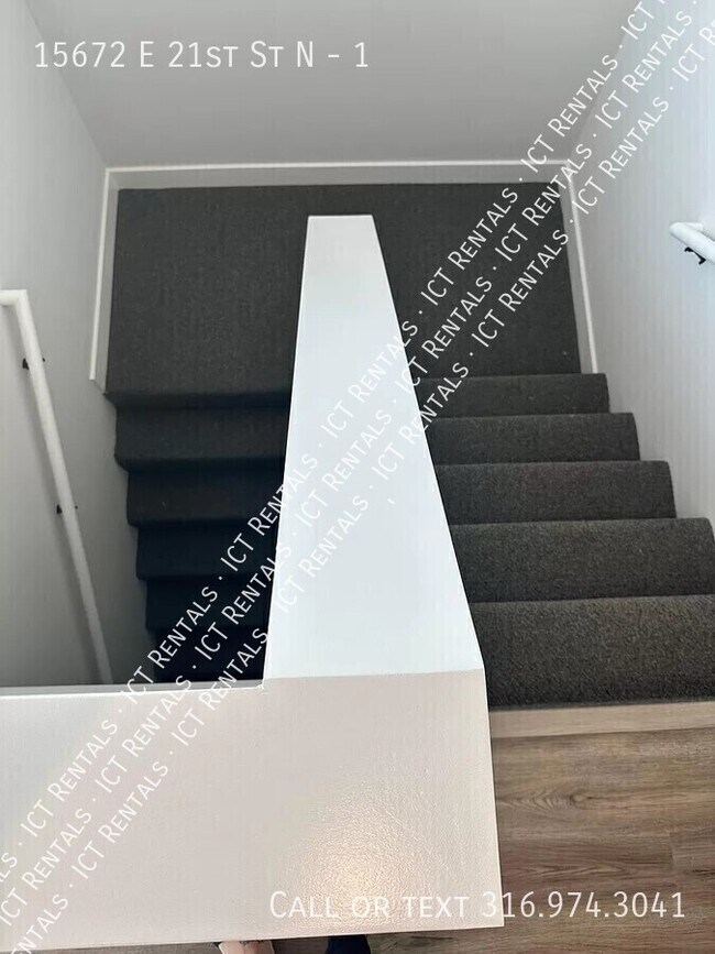 Building Photo - 15672 E 21st St N