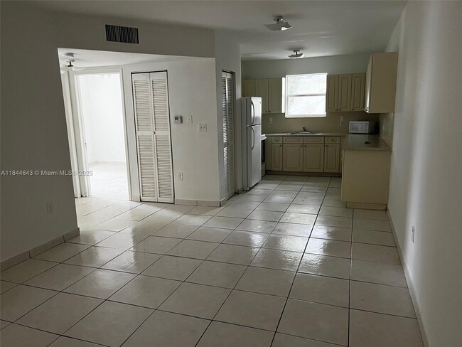 Primary Photo - 181 NW 47th Ave