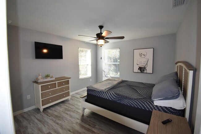 Building Photo - 4795 S Amstel Dr