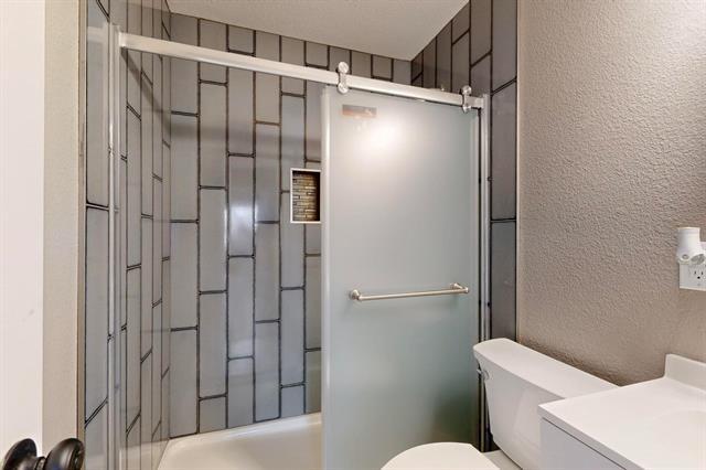 Building Photo - 1035 Blaylock Cir S