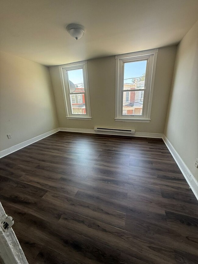 Building Photo - 3 BED 1.5 BATH HOME FOR RENT.
