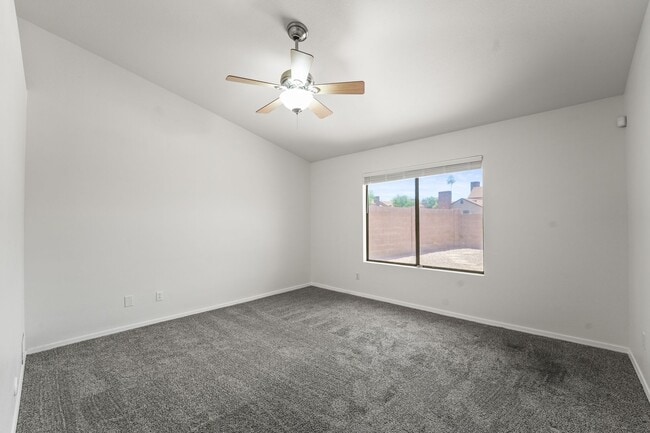 Building Photo - Chic Peoria Rental – Updated Appliances & ...