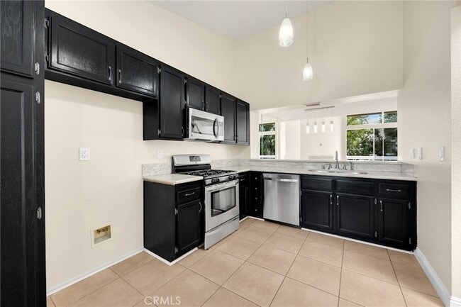 Building Photo - 3740 S Bear St