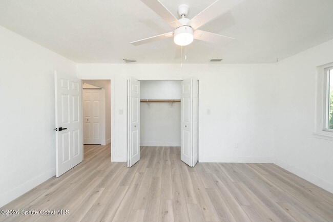 Building Photo - 790 Palm Dr