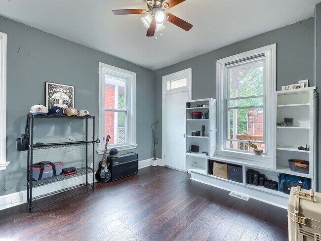 Building Photo - 1640 N 3rd St