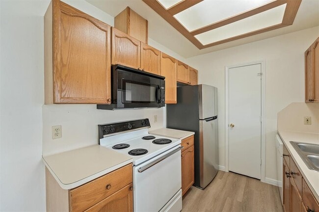Building Photo - 500 Gregory Ct