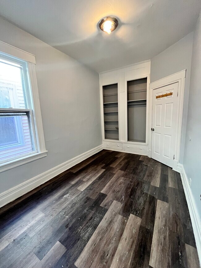 Building Photo - 236 Danforth Ave