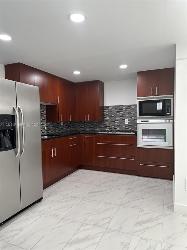 Building Photo - 7123 SW 115th Pl