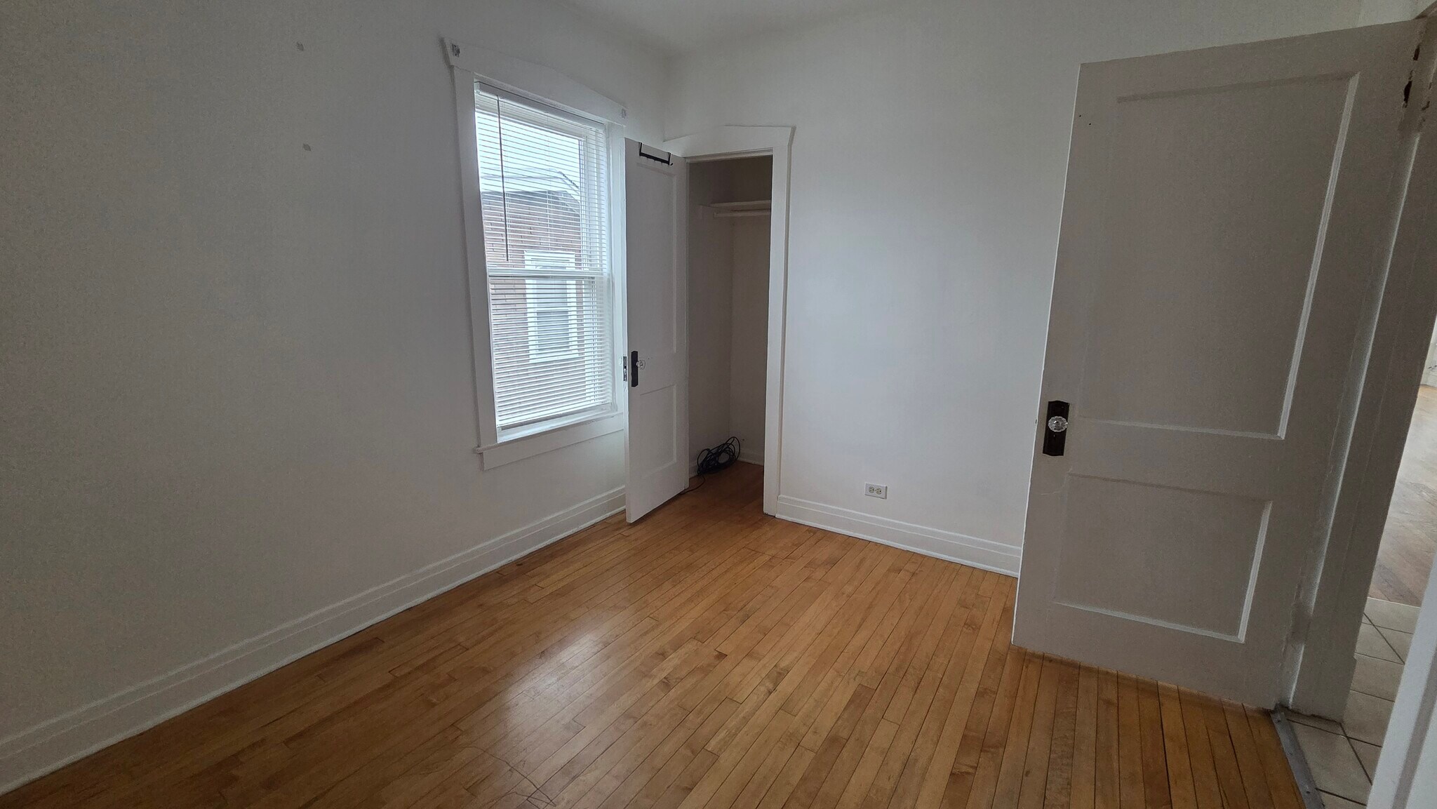 Building Photo - 2446 N Rutherford Ave