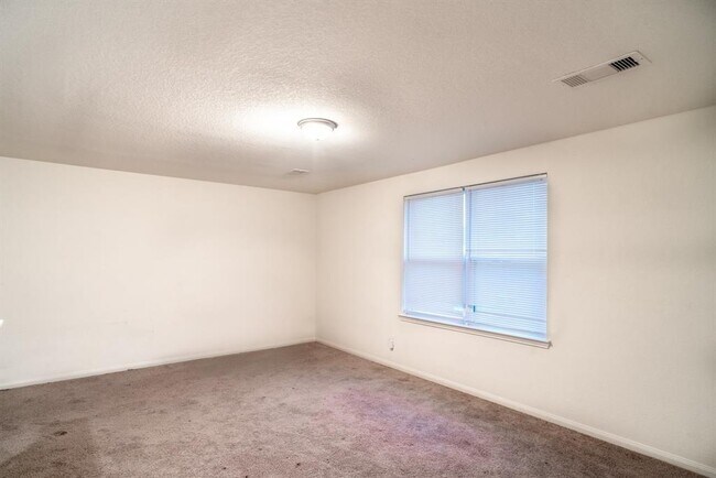 Building Photo - 9406 Garnet Grove Dr