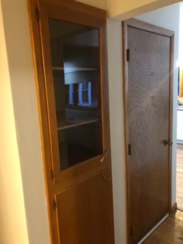 Building Photo - 538 Van Buren Ave