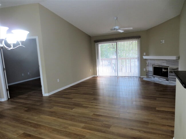 Building Photo - 34 Rio Grande Cir