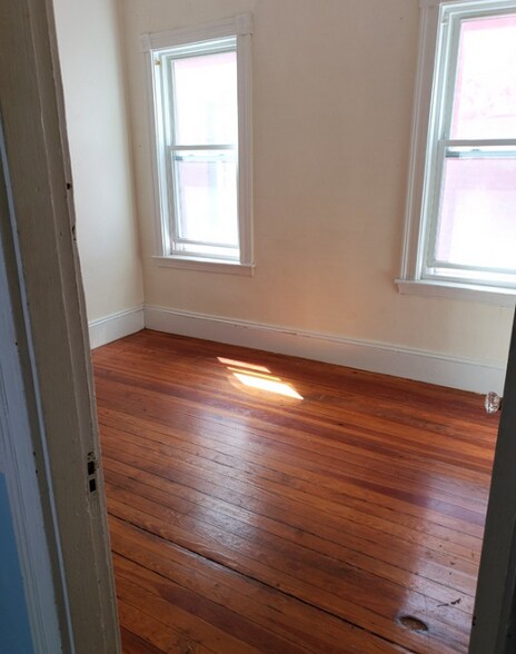 Building Photo - 348 Faneuil St