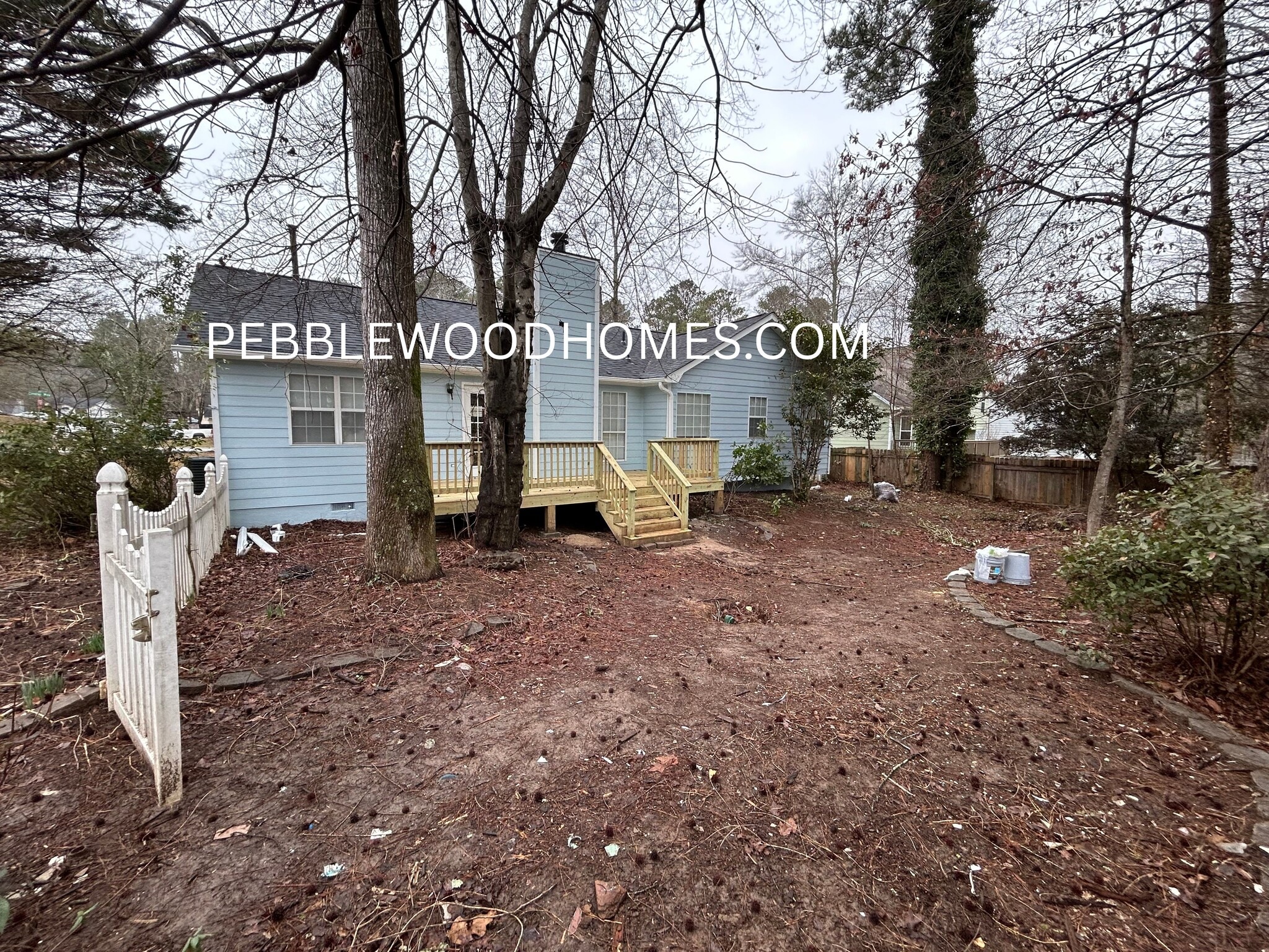 Large deck for great entertaining - 2599 Candler Way SW