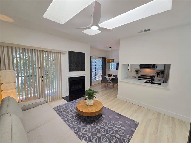 Building Photo - 7126 Holly Hill Dr