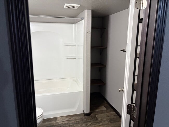 Building Photo - Modern 3-Bedroom Gem with Spacious Basement and Fenced Yard in Box Elder