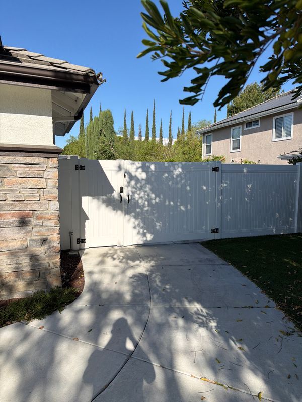 Building Photo - 6235 Penfield Ave