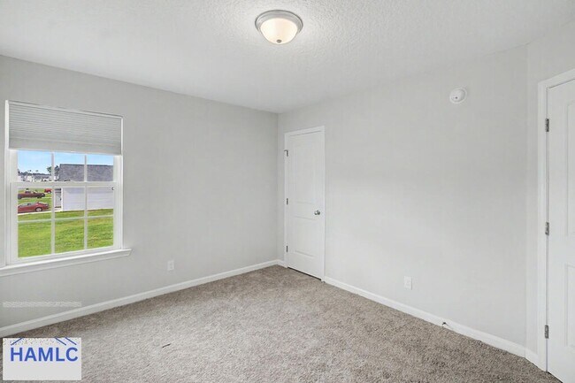 Building Photo - 188 Sunflower Cir NE