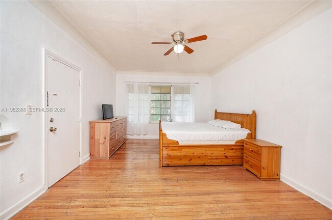 Building Photo - 830 Euclid Ave