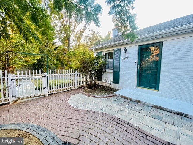 Building Photo - 8614 Ridge Rd