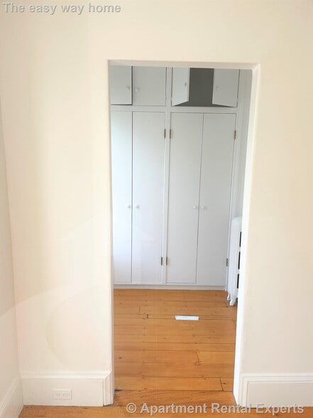 Building Photo - 32 Healey St