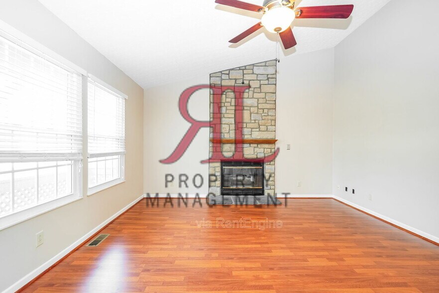 Building Photo - 4884 Leybourne Dr