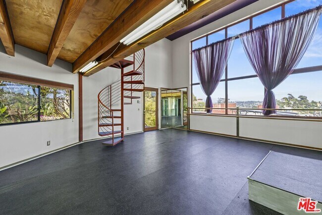 Building Photo - 2222 Bancroft Ave