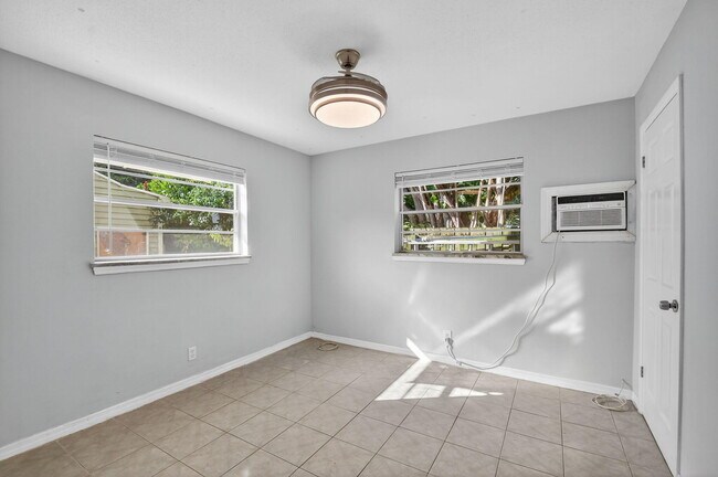 Building Photo - 216 Ocean Breeze