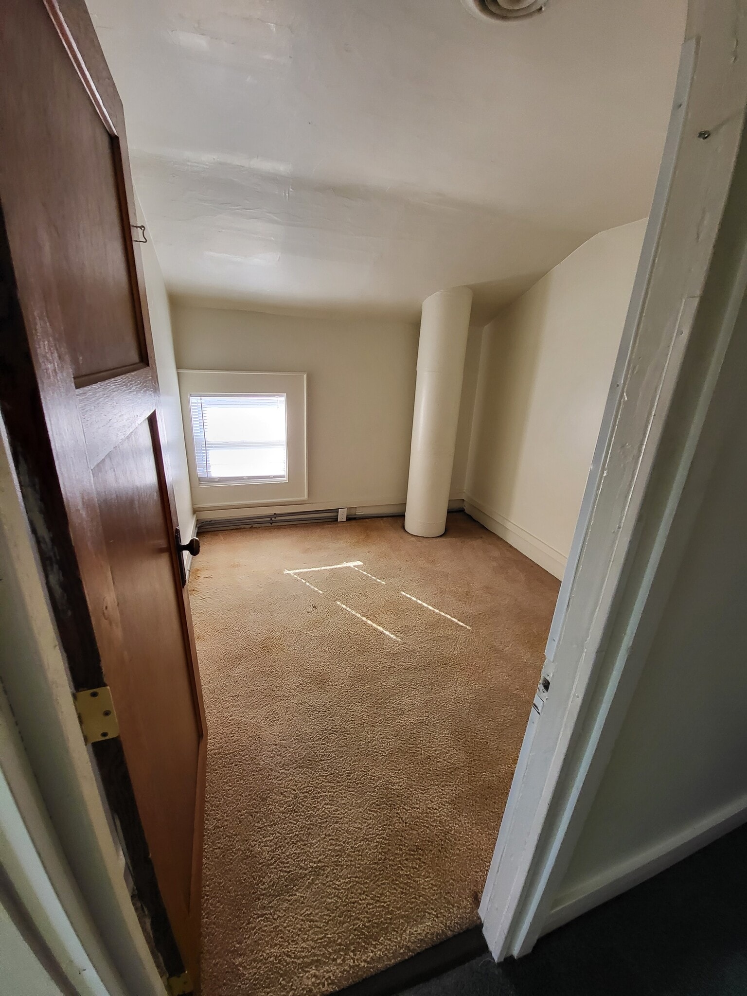 Building Photo - 211 S Marr St