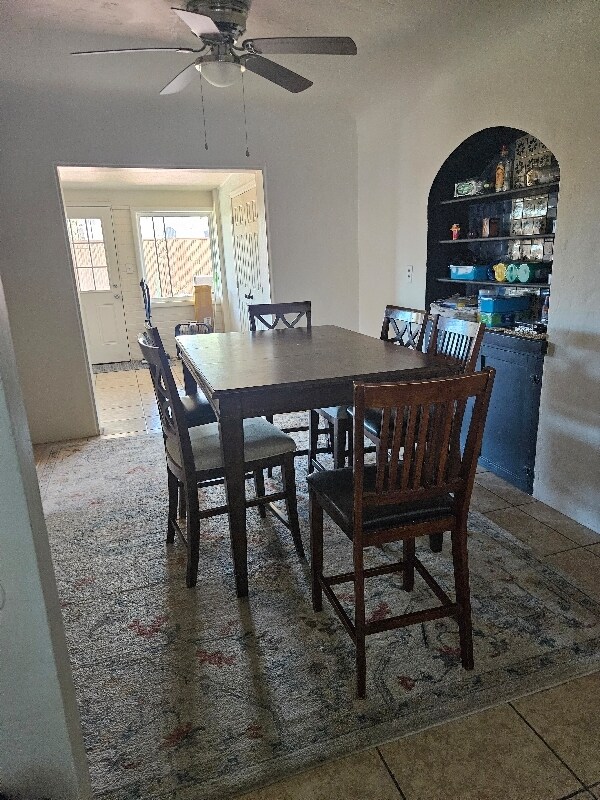 Building Photo - 1548 E 9th St