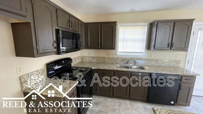 Building Photo - 5632 Pecan Trce