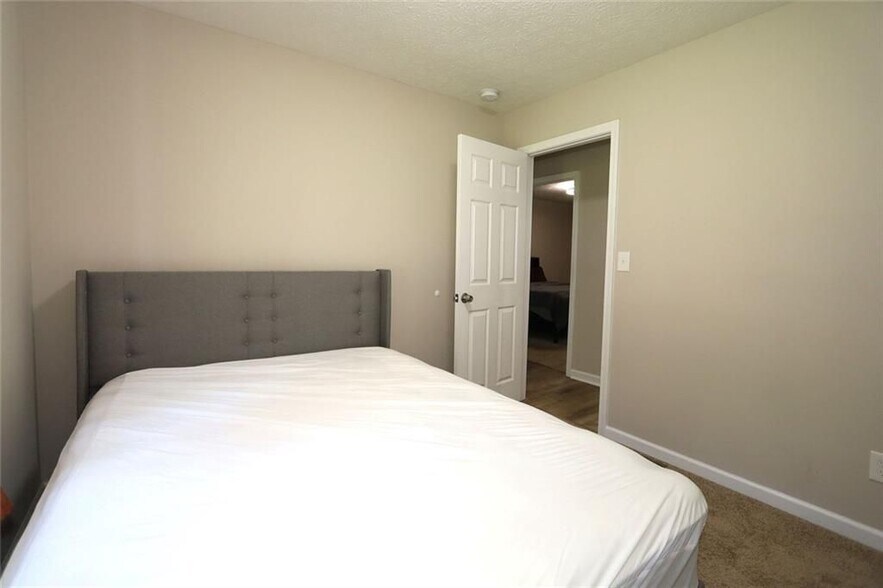 Building Photo - 3572 Orbit Ct