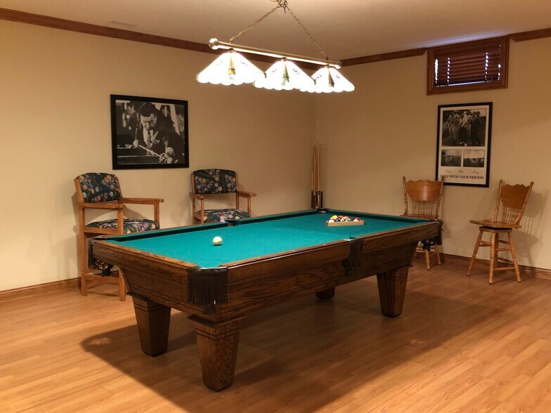 Building Photo - 859 Clearwater Cv W