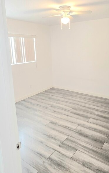 2nd bedroom - 340 Rennie Ave